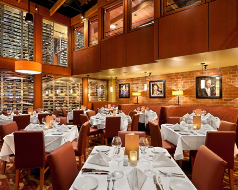 Fleming Restaurant inside view of dining room